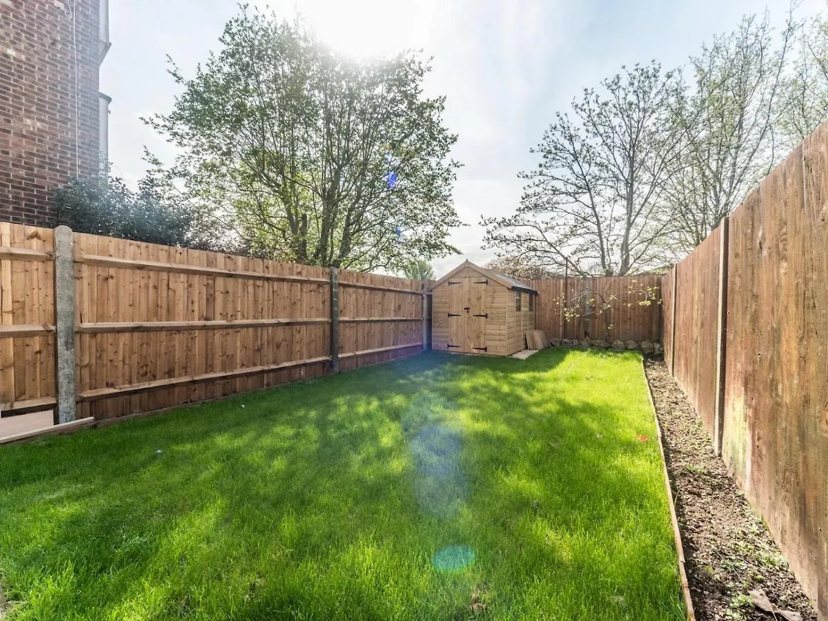 Feriehus Pass The Keys Spacious Cosy Home Close To London Abbey Wood