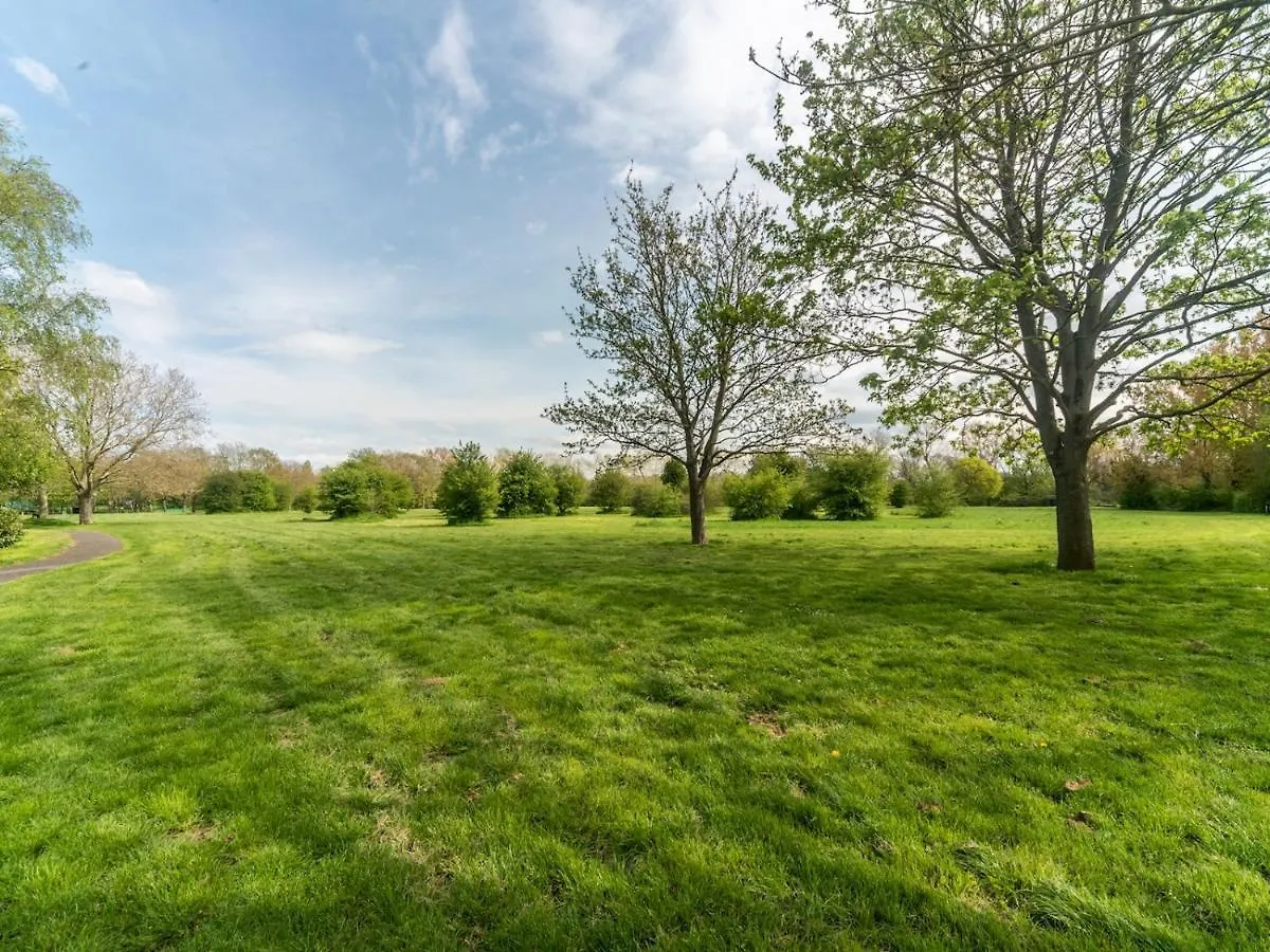 Feriehus Pass The Keys Spacious Cosy Home Close To London Abbey Wood