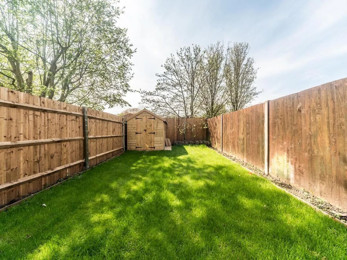 Pass The Keys Spacious Cosy Home Close To London Abbey Wood 0*,  United Kingdom